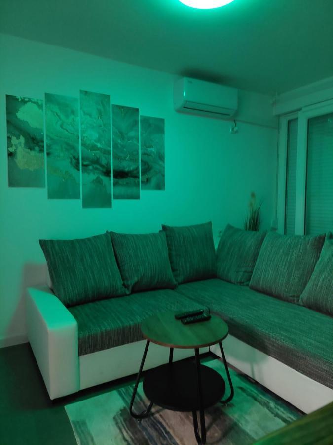 שיבניק Beetlejuice Apartments מראה חיצוני תמונה