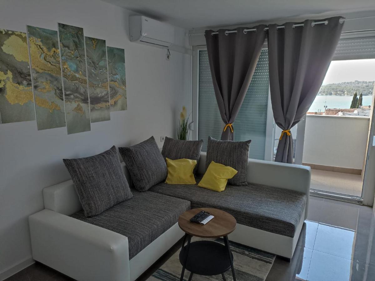 שיבניק Beetlejuice Apartments מראה חיצוני תמונה
